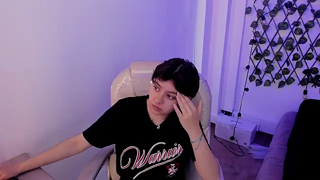 Nathaly ds online show from October 14, 2025, 7:36 pm