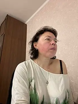 Kiravix online show from November 10, 2025, 8:02 am