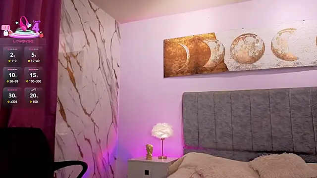 antonellastar24  online show from April 8, 2026, 8:31 pm