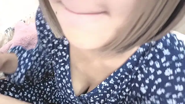 miho-ch online show from November 8, 2025, 4:23 am