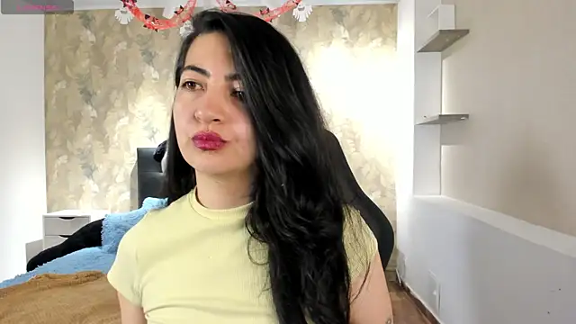 Saya Amaretto1 online show from October 20, 2025, 8:09 pm