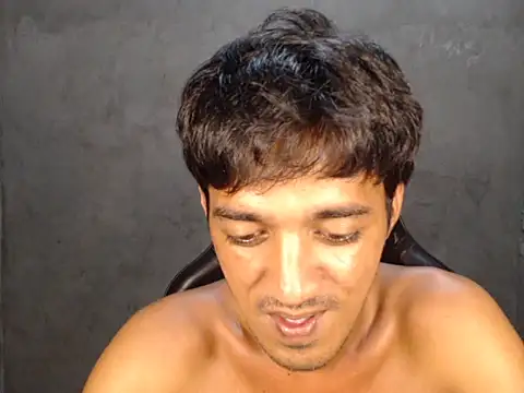 RowyCam online show from December 2, 2025, 2:34 pm