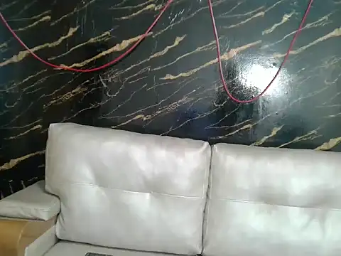 invincible200 online show from December 3, 2025, 1:20 pm