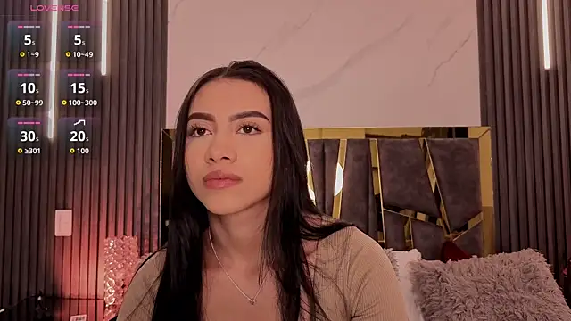 ScarletTorres online show from July 12, 2026, 1:24 pm