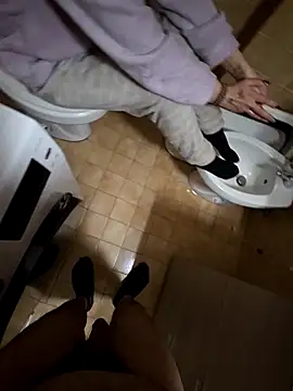 Snapshot of coppiaoraleee chatting on November 29, 2025, 4:48 am coppiaoraleee online show from November 29, 2025, 4:48 am