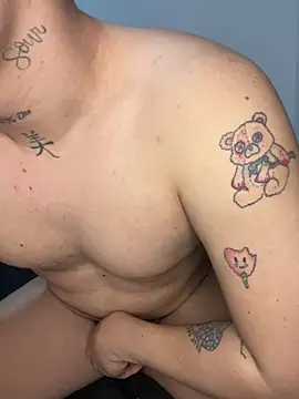 Snapshot of Kurtxxx22 chatting on January 11, 2026, 1:32 am Kurtxxx22 online show from January 11, 2026, 1:32 am