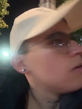 Snapshot of Kurtxxx22 chatting on February 5, 2026, 6:07 am Kurtxxx22 online show from February 5, 2026, 6:07 am