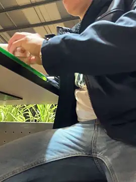 Snapshot of Kurtxxx22 chatting on February 15, 2026, 11:45 pm Kurtxxx22 online show from February 15, 2026, 11:45 pm