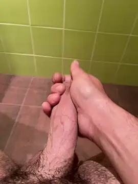 Pollon1994 online show from November 13, 2025, 4:06 pm