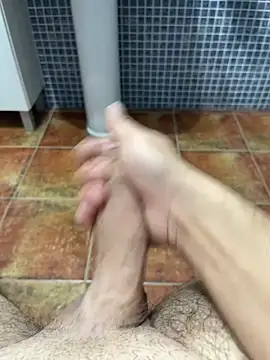 Pollon1994 online show from November 18, 2025, 8:13 pm