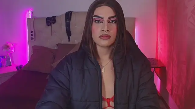 lailahdark online show from November 15, 2025, 4:43 am