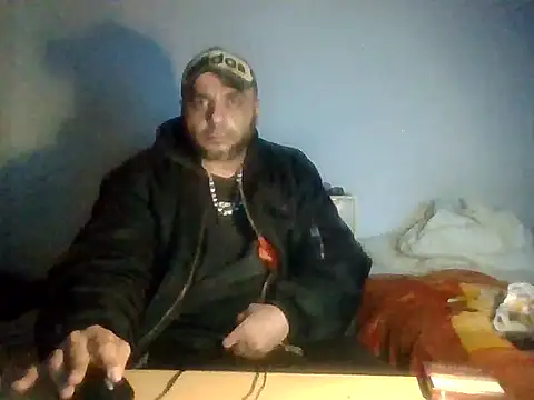 Snapshot of SmokedAlloy2 chatting on November 30, 2025, 4:44 pm SmokedAlloy2 online show from November 30, 2025, 4:44 pm