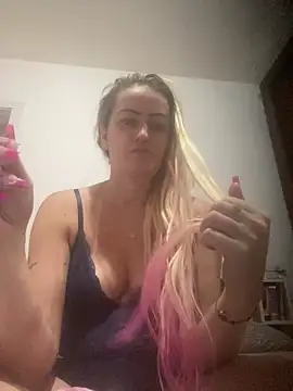 Alerquinasc online show from February 4, 2026, 1:44 am