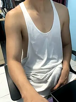 Snapshot of ieat_monsters chatting on October 22, 2025, 5:41 am ieat monsters online show from October 22, 2025, 5:41 am