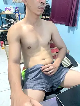 Snapshot of ieat_monsters chatting on December 16, 2025, 5:56 am ieat monsters online show from December 16, 2025, 5:56 am