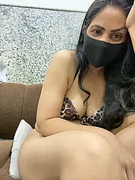 SashaPatel online show from May 6, 2026, 2:33 pm