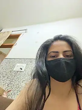 SashaPatel online show from May 10, 2026, 3:12 am