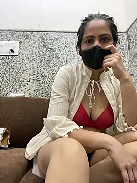 SashaPatel online show from May 11, 2026, 2:28 am