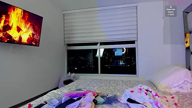 Snapshot of Michelle_Ferrerr chatting on December 21, 2025, 3:57 am Michelle Ferrerr online show from December 21, 2025, 3:57 am