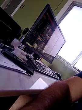 Snapshot of cherlebrow chatting on December 21, 2025, 6:26 pm cherlebrow online show from December 21, 2025, 6:26 pm