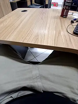 Snapshot of cherlebrow chatting on December 22, 2025, 5:10 pm cherlebrow online show from December 22, 2025, 5:10 pm