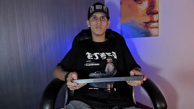  realwav online show from December 15, 2025, 5:44 am