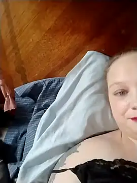 kellyjean0217 online show from October 18, 2025, 3:35 pm