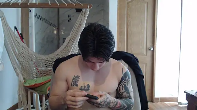 Snapshot of AteneoJr chatting on November 6, 2025, 5:03 pm AteneoJr online show from November 6, 2025, 5:03 pm