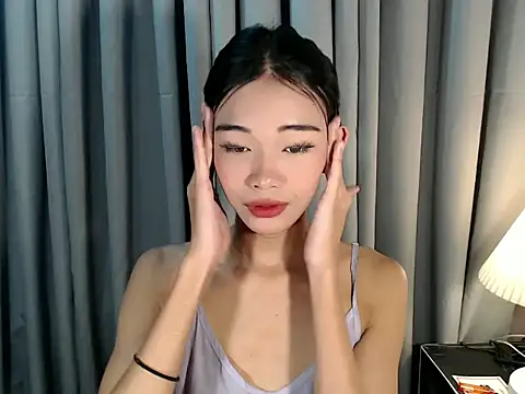 Snapshot of holyakiesha chatting on February 21, 2026, 4:57 am holyakiesha online show from February 21, 2026, 4:57 am