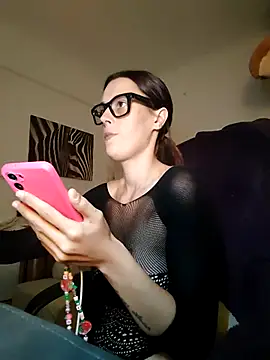 Mila Luciphya online show from December 2, 2025, 9:10 pm