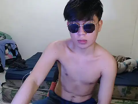 koreanhottie online show from November 28, 2025, 7:38 pm