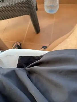 Snapshot of Manu97k chatting on November 6, 2025, 9:32 am Manu97k online show from November 6, 2025, 9:32 am