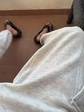 Snapshot of Manu97k chatting on November 15, 2025, 8:00 am Manu97k online show from November 15, 2025, 8:00 am