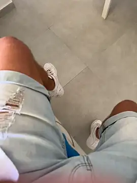 Manu97k online show from March 26, 2026, 3:28 pm