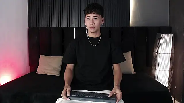 Dominic ghost online show from November 25, 2025, 11:05 pm