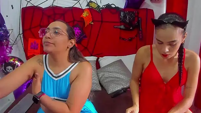 IsabelaANDalahia online show from October 21, 2025, 1:45 pm