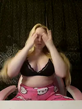 EmilyAngelUK online show from November 16, 2025, 10:48 pm