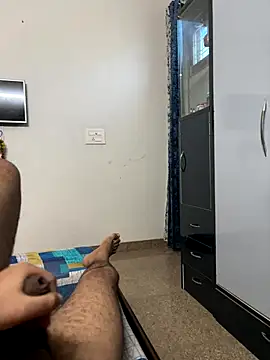 Snapshot of Hotguyforfun chatting on October 8, 2025, 11:19 am Hotguyforfun online show from October 8, 2025, 11:19 am