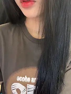 Dolly282 online show from April 4, 2026, 11:40 am