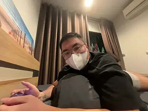 Snapshot of kristan__ chatting on January 11, 2026, 12:43 pm kristan online show from January 11, 2026, 12:43 pm