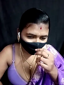 Snapshot of Tamil_Lotus chatting on September 18, 2025, 5:59 pm Tamil Lotus online show from September 18, 2025, 5:59 pm