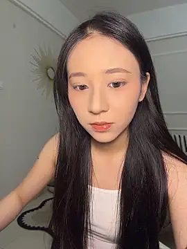 shishi0688 online show from May 28, 2026, 3:42 pm