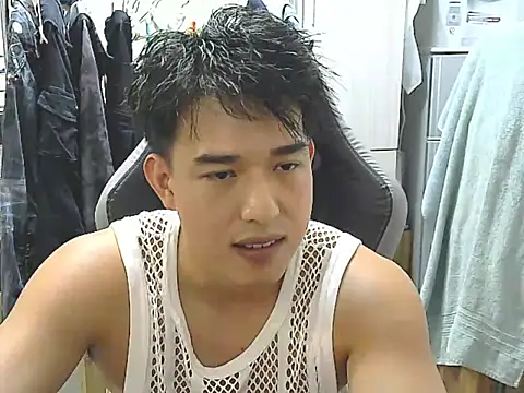 Snapshot of hunterXhan chatting on November 4, 2025, 1:32 pm hunterXhan online show from November 4, 2025, 1:32 pm