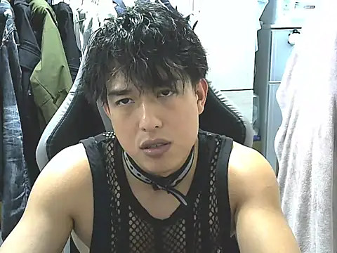 Snapshot of hunterXhan chatting on February 3, 2026, 2:22 pm hunterXhan online show from February 3, 2026, 2:22 pm