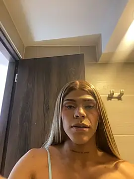 Flora Minx online show from February 21, 2026, 1:28 am