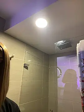 Flora Minx online show from March 2, 2026, 7:15 am