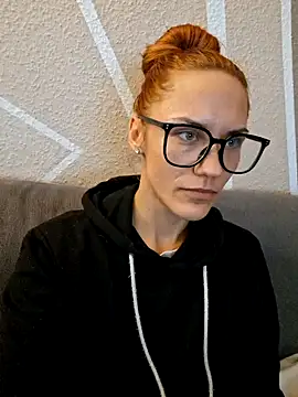 SlimBellaa online show from October 25, 2025, 12:34 pm