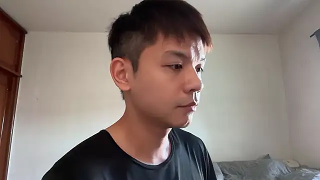 Snapshot of Foxfoxfox4 chatting on March 7, 2026, 11:35 pm Foxfoxfox4 online show from March 7, 2026, 11:35 pm