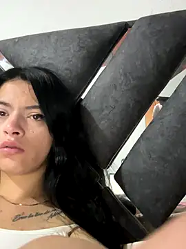 Snapshot of LiaCollings chatting on November 26, 2025, 11:33 am LiaCollings online show from November 26, 2025, 11:33 am