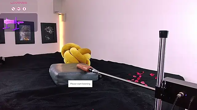 Lena Darko online show from February 13, 2026, 7:43 pm